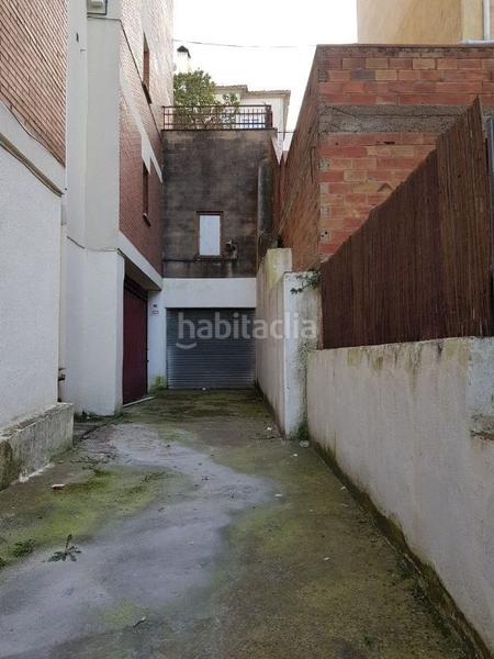 Foto 25d75ece-f657-4329-bdb1-af3881bba122. Parking coche en Montgat