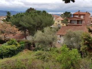 Residential Plot in Carrer montserrat roig 13. Terreno económico con gran fachada para hacerte la casa de tus s