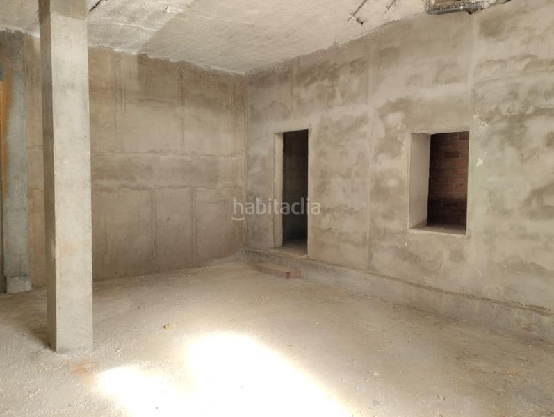 Foto 444b8b01-af7d-4f76-967c-30a34ab2ba1a. Local comercial en calle sorolla 12 en Pilas