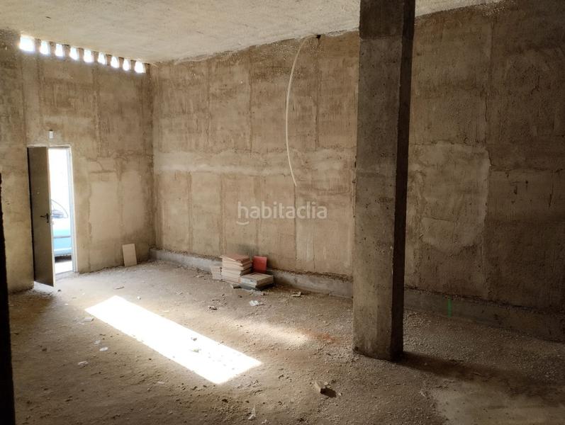 Foto eea35347-21e1-4573-bb2a-bb51c2718fd2. Local comercial en calle sorolla 12 en Pilas