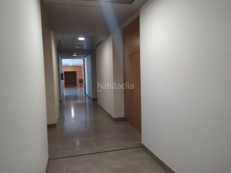 Foto 6b87b14c-b864-46ff-91b9-019803f6906d. Oficina amb aparcament a Salteras