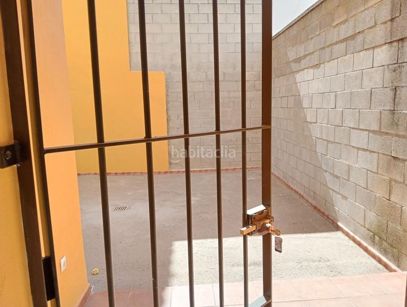 Foto 555c3011-a2b5-4e96-8954-e45565570652. Chalet in calle descubrimiento de america 11 in Escacena del Campo