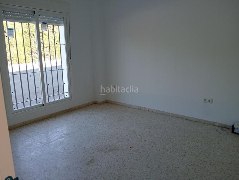 Foto 6501ff70-ac27-41d8-a615-8800c4579c00. Chalet in calle descubrimiento de america 11 in Escacena del Campo