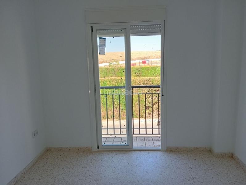 Foto a71fd193-72c9-43d3-afe1-35801b0d2b26. Chalet in calle descubrimiento de america 11 in Escacena del Campo