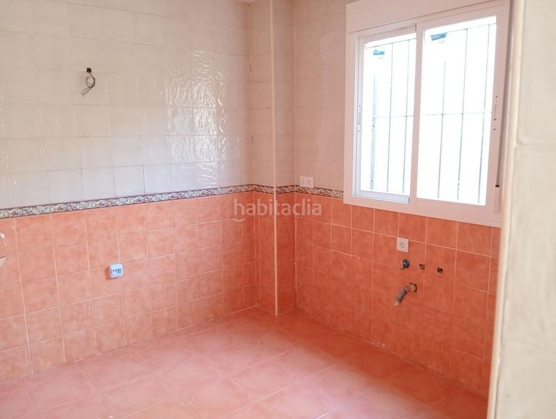 Foto d34fee3a-bb16-4c8b-886c-88968adf0143. Chalet in calle descubrimiento de america 11 in Escacena del Campo