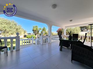 Casa en El Grao. Vivienda con terreno y rboles frutales