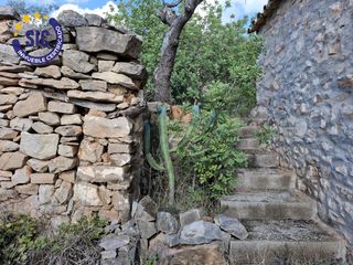 House in Sierra Engarcerán. Masía restaurada