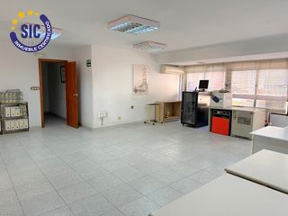 Bureau à Castellón de la plana-castelló de la plana - cl poeta verdaguer. Atención inversores, a esta vivienda con 285 m quieres hacer tra