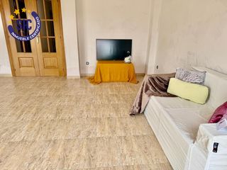 Casa a schiera in Sant joan de moró - cl borriol 56. Oportunidad única de inversión y vida en familia! edificio compl