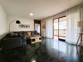 Lloguer Pis a Casco Histórico. Alquiler vivienda con terraza en el centro de la ciudad