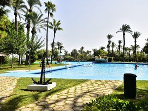 Rent Flat  Calle victoria kent siano 8. Alquiler anual piso céntrico