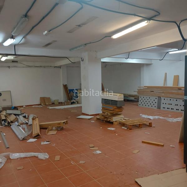 Foto 46c4947a-3084-4dca-ae69-3e03249c9dbd. Local comercial así hogar presenta local comercial en venta en una de las mejores zonas de ciudad lineal. en Madrid