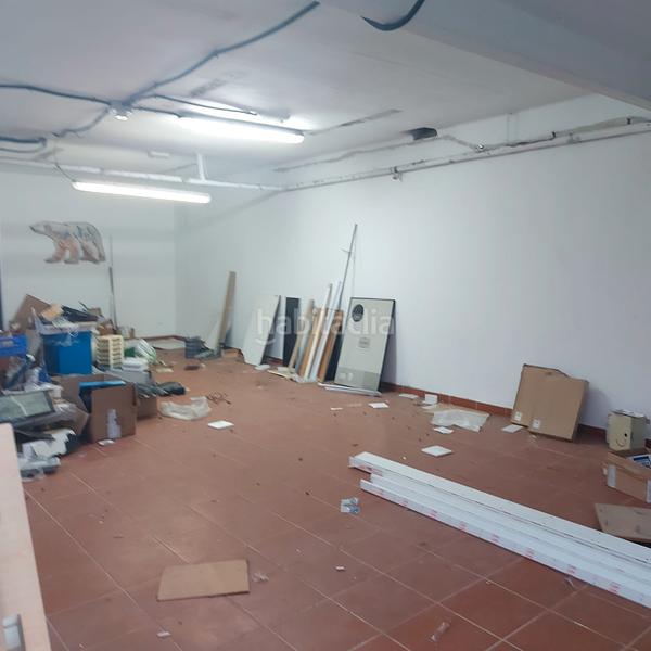Foto a8cf2ad2-72d7-4174-a24e-4eb00492e924. Local comercial así hogar presenta local comercial en venta en una de las mejores zonas de ciudad lineal. en Madrid