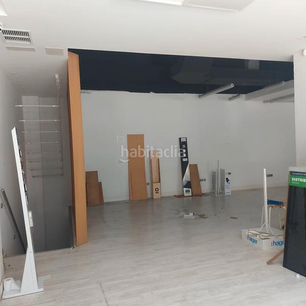 Foto b96d47fb-2c7b-42cd-aa30-09f27dcc0773. Local comercial así hogar presenta local comercial en venta en una de las mejores zonas de ciudad lineal. en Madrid