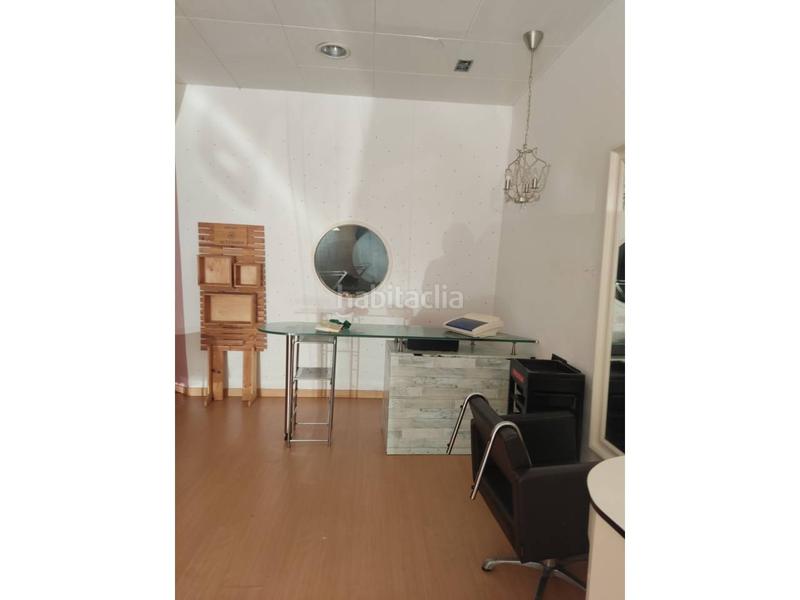Foto cdb7a3c5-8077-47d5-8ded-b12abac4a313. Alquiler local comercial en catalunya 95 local ideal perruquería y estética en Sant Feliu de Guíxols
