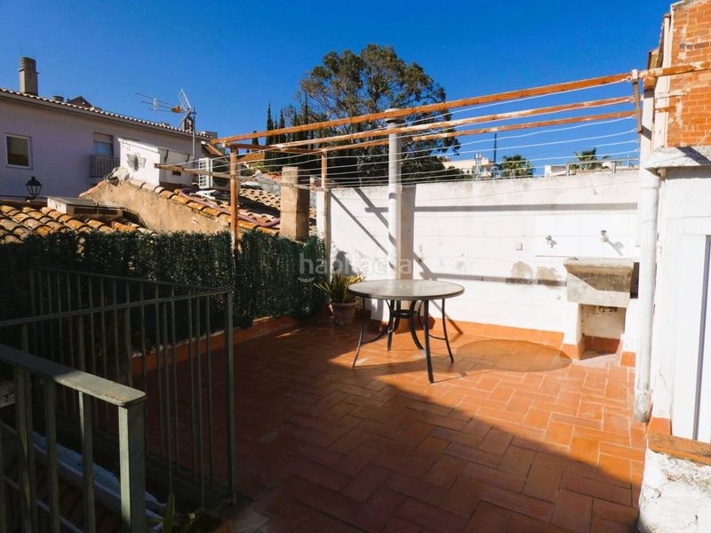 Foto 12000ab5-2329-41c3-aa8d-f81713dea804. Casa amb calefacció a Eixample Sant Feliu de Guíxols