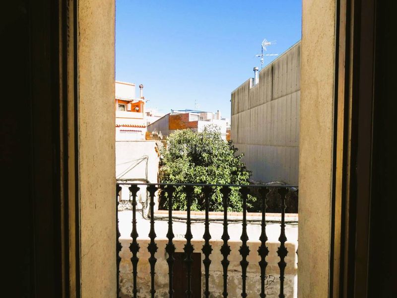 Foto 8628f199-f050-4f30-b7fa-17e086f1998d. Casa amb calefacció a Eixample Sant Feliu de Guíxols