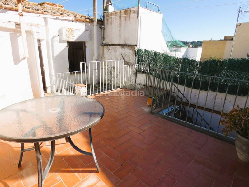 Foto c3123eed-1e2d-4824-9649-adce7ea3a4e7. Casa amb calefacció a Eixample Sant Feliu de Guíxols