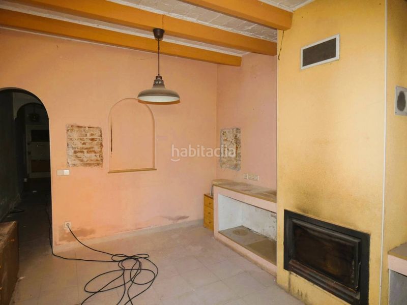 Foto 4ab0262a-5239-40c4-85e3-b7b933b1eb6e. Casa amb calefacció a Eixample Sant Feliu de Guíxols