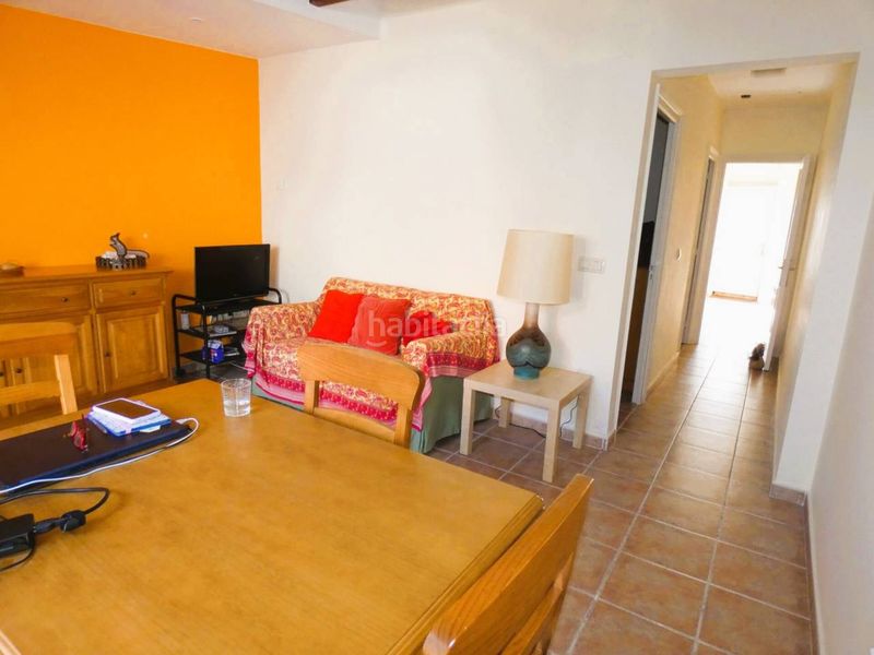 Foto 8015f563-9180-4e86-a2b6-4165b2c2c9b0. Casa amb calefacció a Eixample Sant Feliu de Guíxols