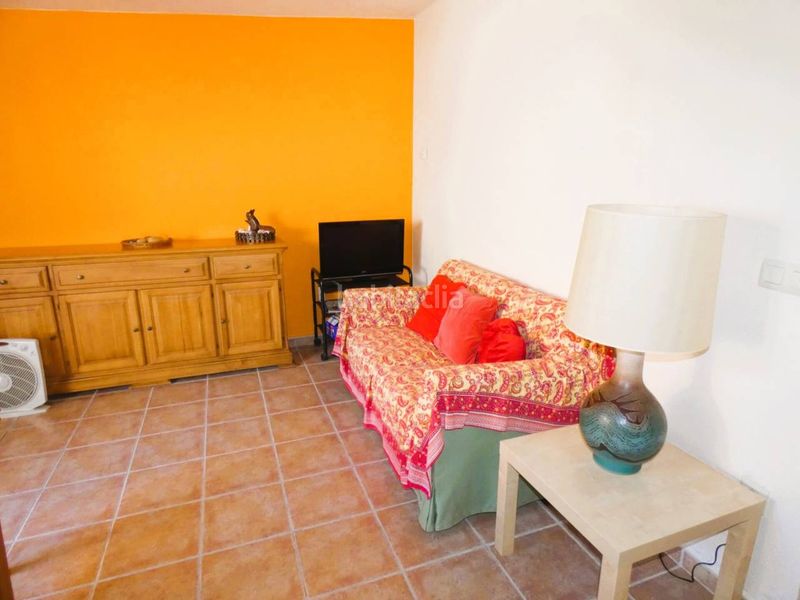 Foto c1e731ae-a305-4eb3-a532-6eceaeccdca8. Casa amb calefacció a Eixample Sant Feliu de Guíxols