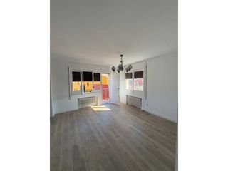 Miete Etagenwohnung  Calle bartrina. Piso de segunda residencia reformado