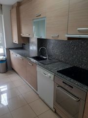 Location Appartement  Avinguda de catalunya. Alquiler temporada-apart. 2 habitaciones+pk en zona plaça catalu