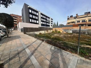 Terreny residencial  Avinguda prat de la riba. Solar residencial calle euskadi, nº 24- lleida (5 casas adosadas