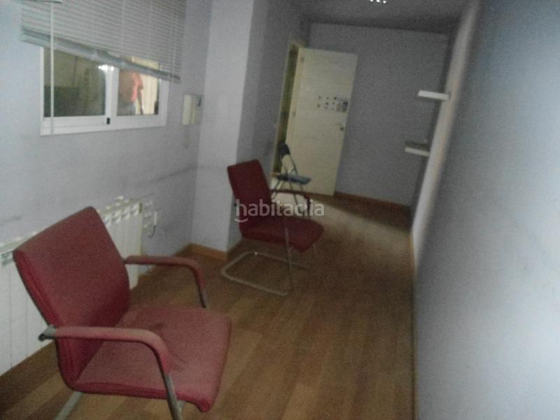 Foto daf1a9eb-64c9-4862-ad6e-4cc0bb318603. Lloguer local comercial amb calefacció a Llívia Lleida