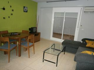 Lloguer Pis  Avinguda de sant ruf. Alquiler-temporada- piso 2 hab. -zona estación ave-