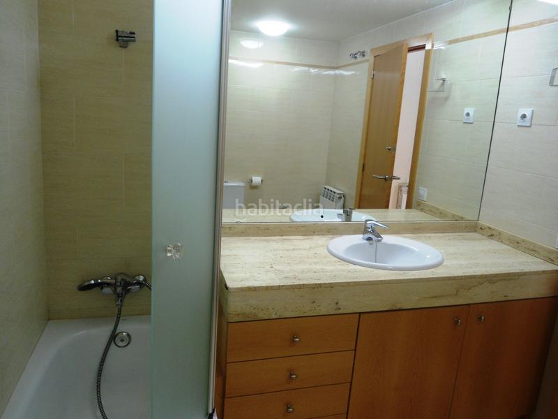 Foto 16fd2ae7-08fc-48c0-a1a1-de17e2543fb4. Rent semi detached house with heating parking pool in Alpicat