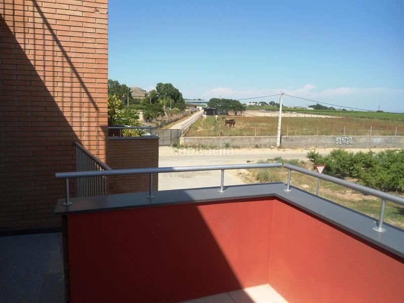 Foto 6f509377-fb65-4a4a-b75a-de7ebf410a52. Rent semi detached house with heating parking pool in Alpicat