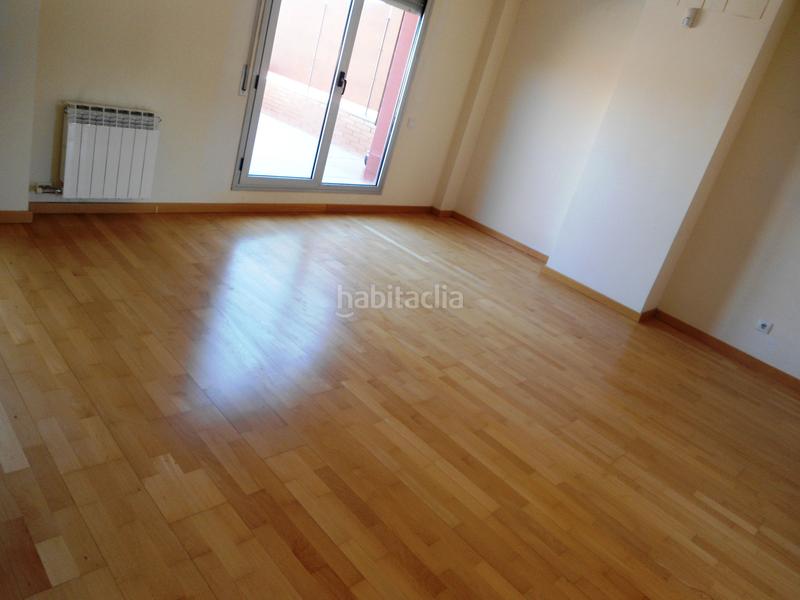 Foto 8654953b-990f-4d4f-b526-9f62bb7f5002. Rent semi detached house with heating parking pool in Alpicat