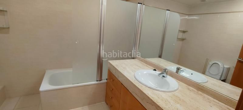 Foto 9a40c231-8045-42b3-8514-55ea14487f6c. Rent semi detached house with heating parking pool in Alpicat