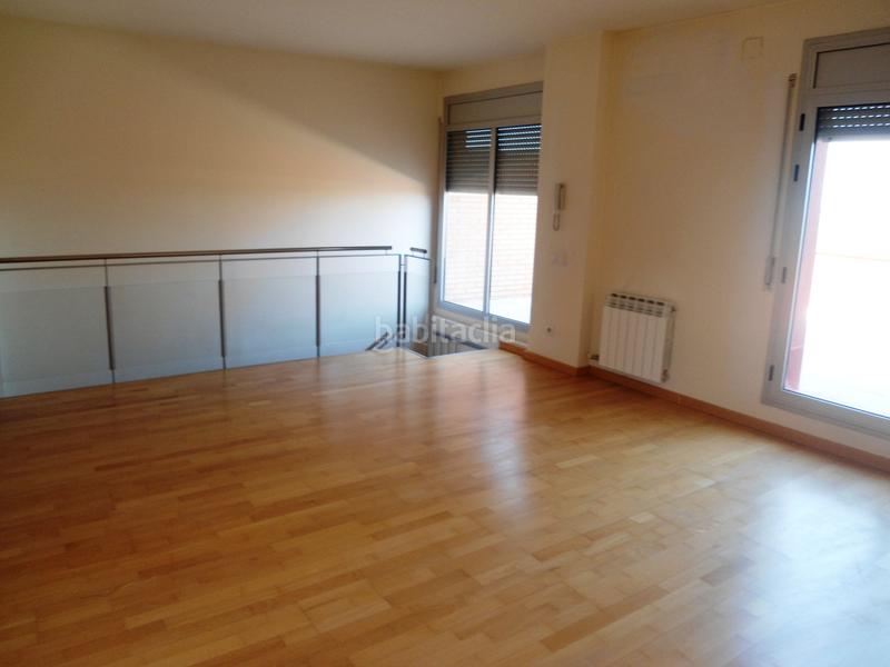 Foto fdb05ad4-36c1-47e8-a1c7-a9795174b8a3. Rent semi detached house with heating parking pool in Alpicat