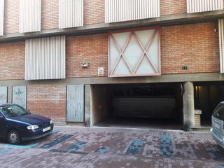 Car parking in Carrer Alcalde Fuster 10