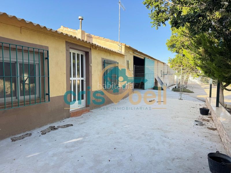 Foto 3192c1ed-6252-425f-8e0f-c21beb11467b. Casa amb xemeneia aparcament a Marchena Lorca