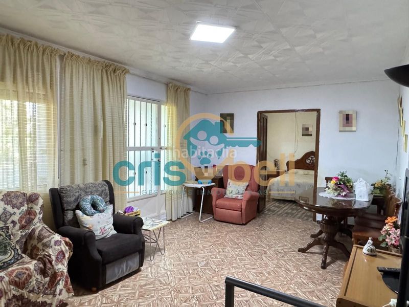 Foto 660e4127-46d1-4ac3-ab80-fbf4712ff2ff. Casa amb xemeneia aparcament a Marchena Lorca