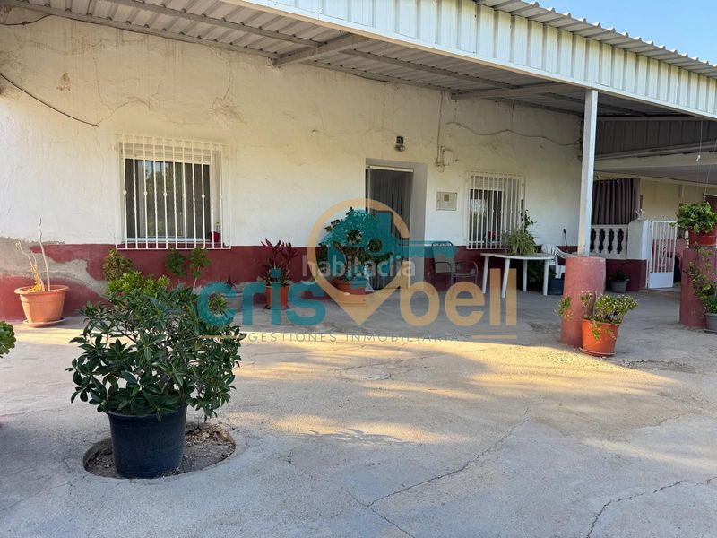 Foto b0f08965-ec1d-494a-b4f5-286e94706d78. Casa amb xemeneia aparcament a Marchena Lorca