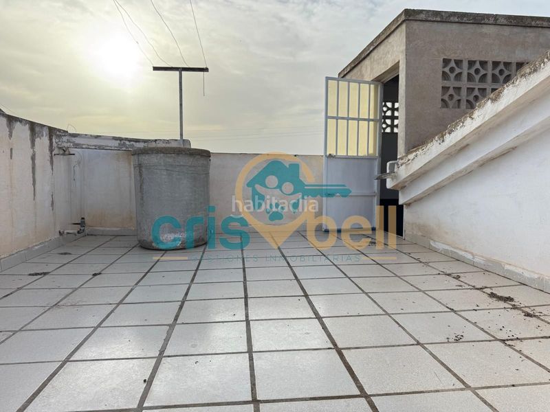 Foto c8d8428c-faea-4129-a99e-e5c6641e7d7c. Casa amb aparcament piscina a Escucha Lorca