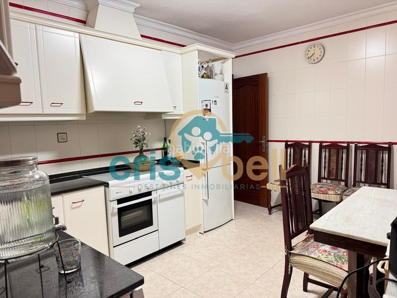 Foto cb758d07-5bdf-4e42-ba84-39d522cae219. Casa amb aparcament piscina a Escucha Lorca