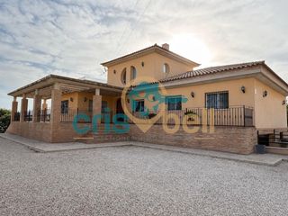 Xalet a Cazalla. Chalet independiente
