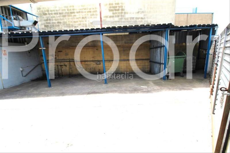 Foto f9e19331-0d7c-43f6-9ecd-77a304d086e3. Capannone industriale in Cardedeu
