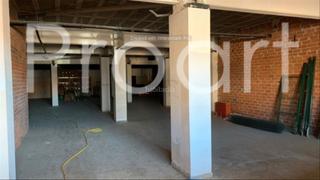 Lloguer Local Comercial  Fortalesa. Gran local en la zona comercial, la conna