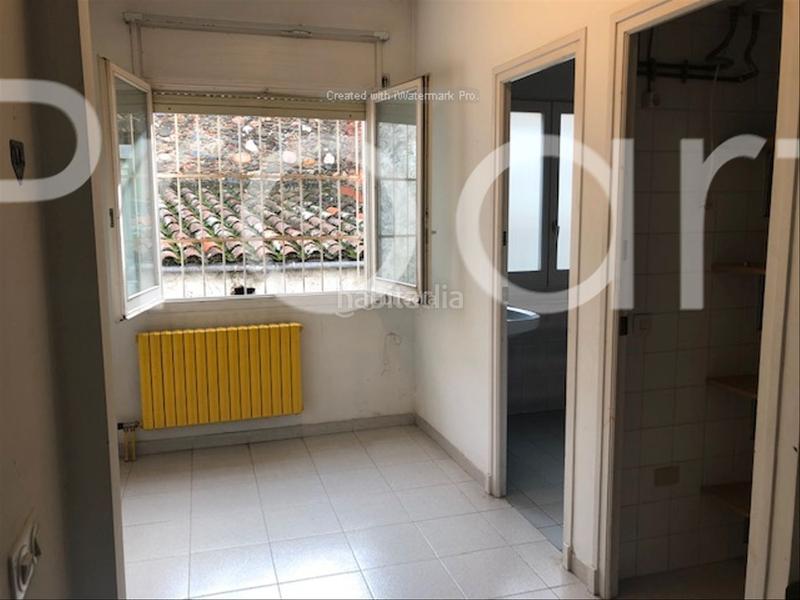 Foto f4b2ff7b-77fb-463d-93fc-59c0b393da9e. Local comercial edificio en c major en Sant Celoni