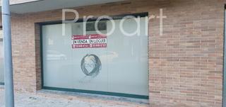Lloguer Local Comercial a Sant Celoni. Gran local con patio