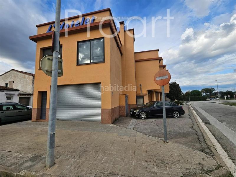 Foto 5dd40127-067c-46fd-9256-54e6b2770b36. Edifici a Sant Celoni