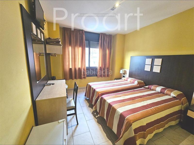 Foto deff01fd-17c8-4ebd-9a34-375d65e29aba. Edifici a Sant Celoni