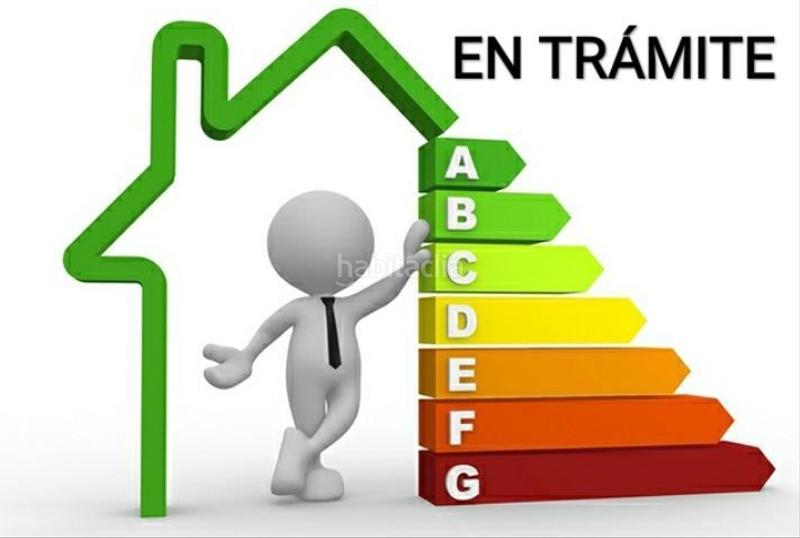 Foto b539cd30-ebcb-453a-ab98-ec8321e9761e. Casa adosada  de dos plantas en parcela totalmente plana con jardin y garaje en Riells i Viabrea