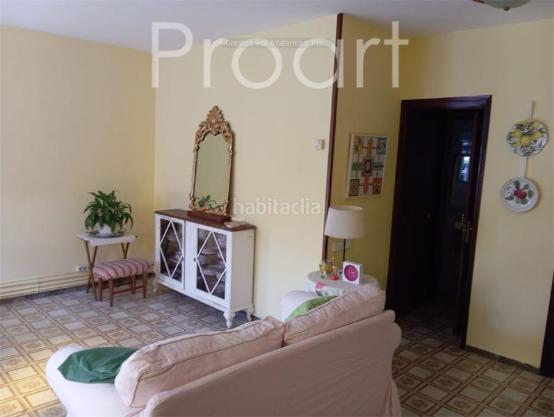 Foto c50d4f87-93a2-4e74-a13d-8a9e832e646a. Casa adosada  de dos plantas en parcela totalmente plana con jardin y garaje en Riells i Viabrea